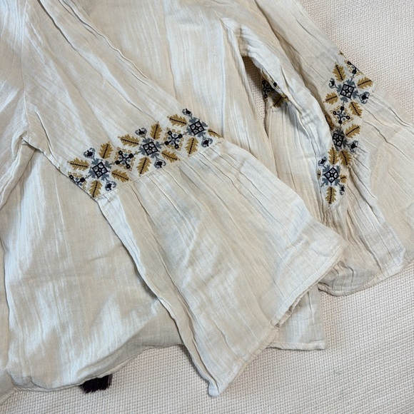 Lilla P Front Embroidered Gauze Top Boho Flowy V Neck Tassel Cream Flare Sleeve - Picture 9 of 9